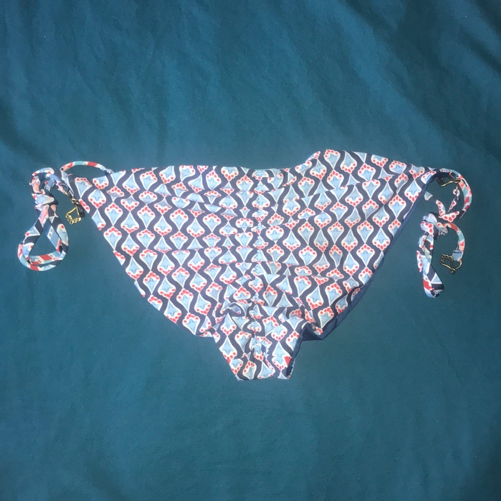 LUCKY BRAND Reversible Venice String Bikini bottom - Picture 6 of 8